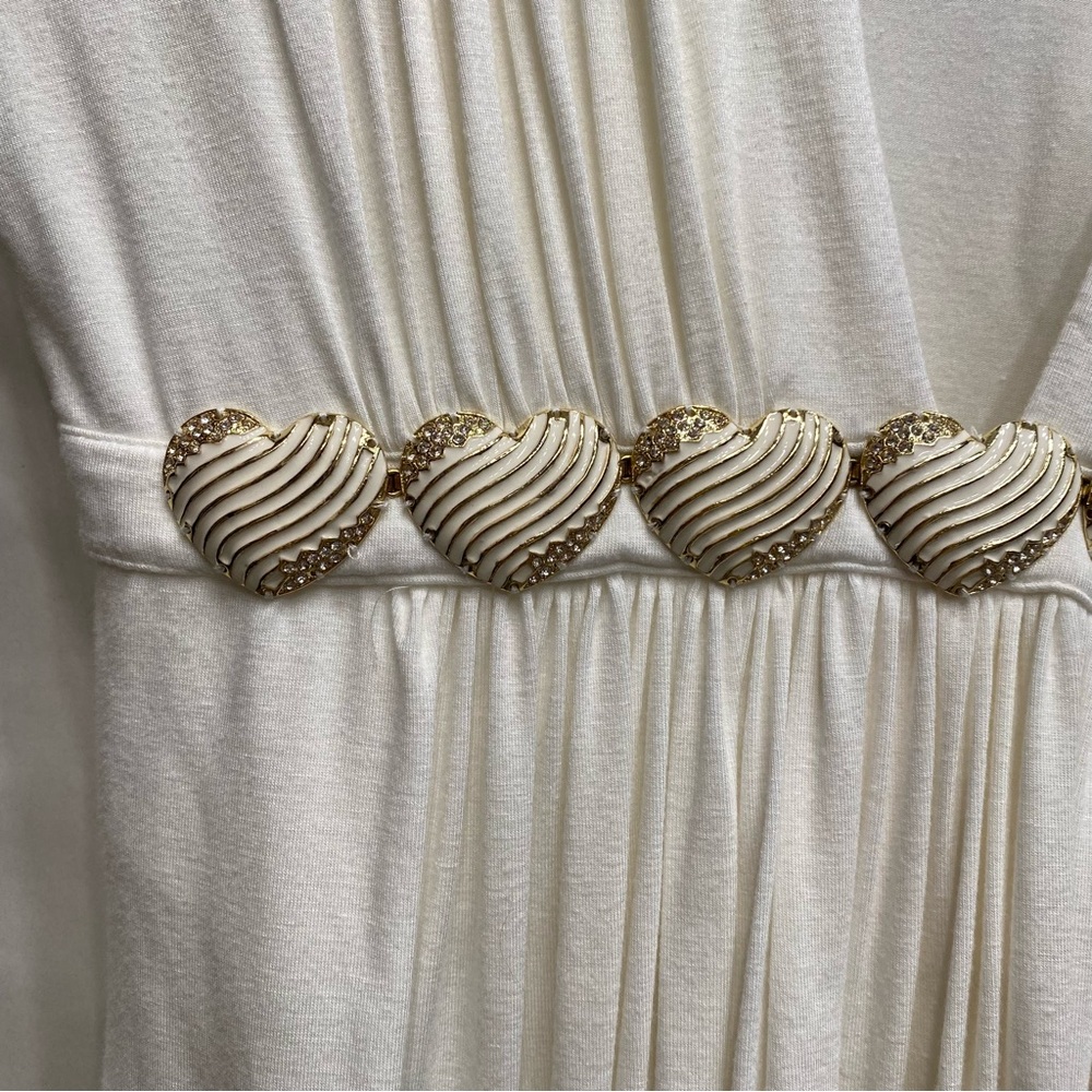 Sky Brand White with Gold Heart Details Valentine’s Day! EUC Med